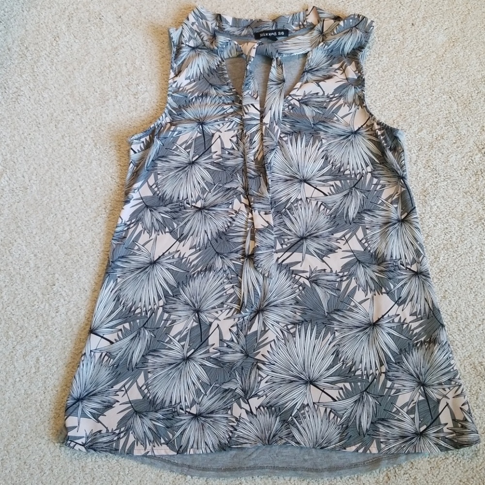Tropical Palm Leaf Sleeveless Top Versitile Size M